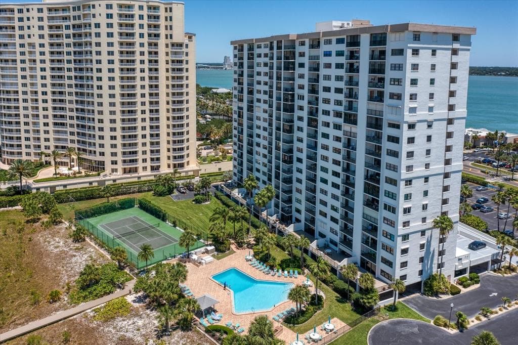 1230 GULF BOULEVARD UNIT 402