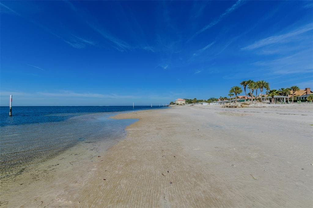 4555 MARINE PARKWAY UNIT 102 NEW PORT RICHEY, FL 34652