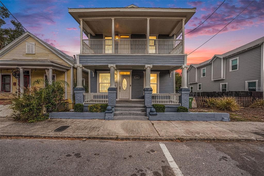 1910 E COLUMBUS DRIVE TAMPA, FL 33605