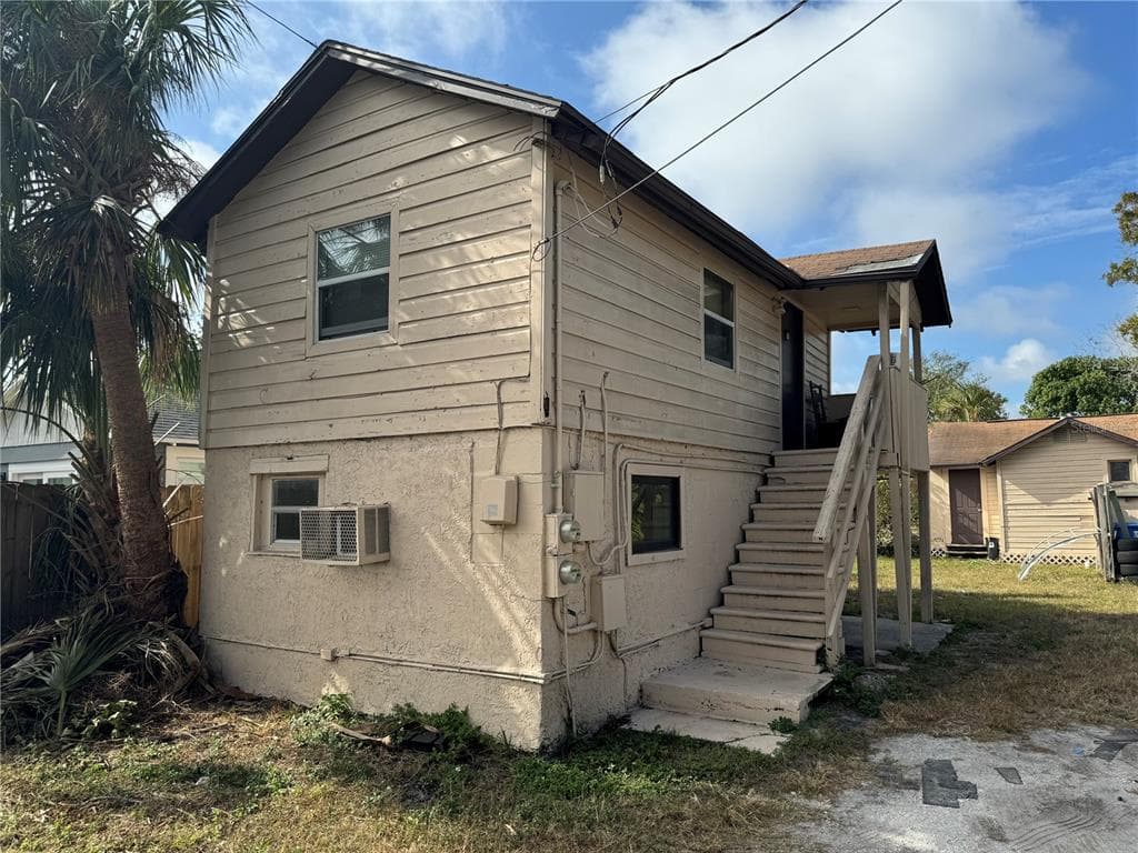 3235 20TH STREET N UNIT 4 ST PETERSBURG, FL 33713