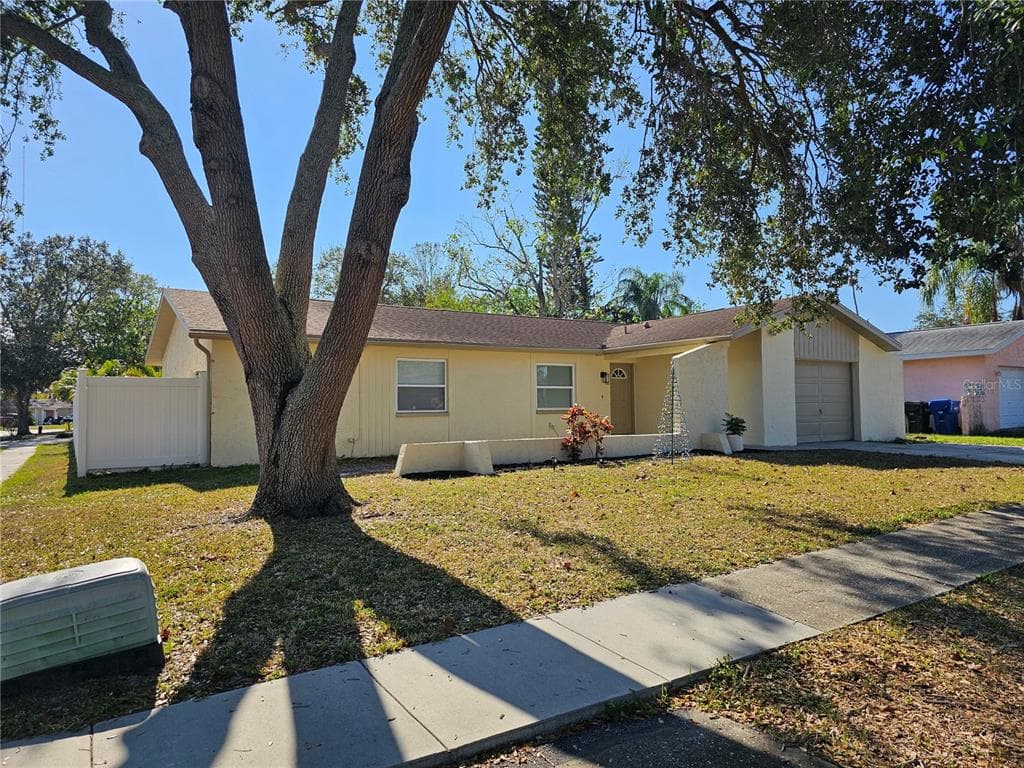 617 6TH AVENUE SE LARGO, FL 33771