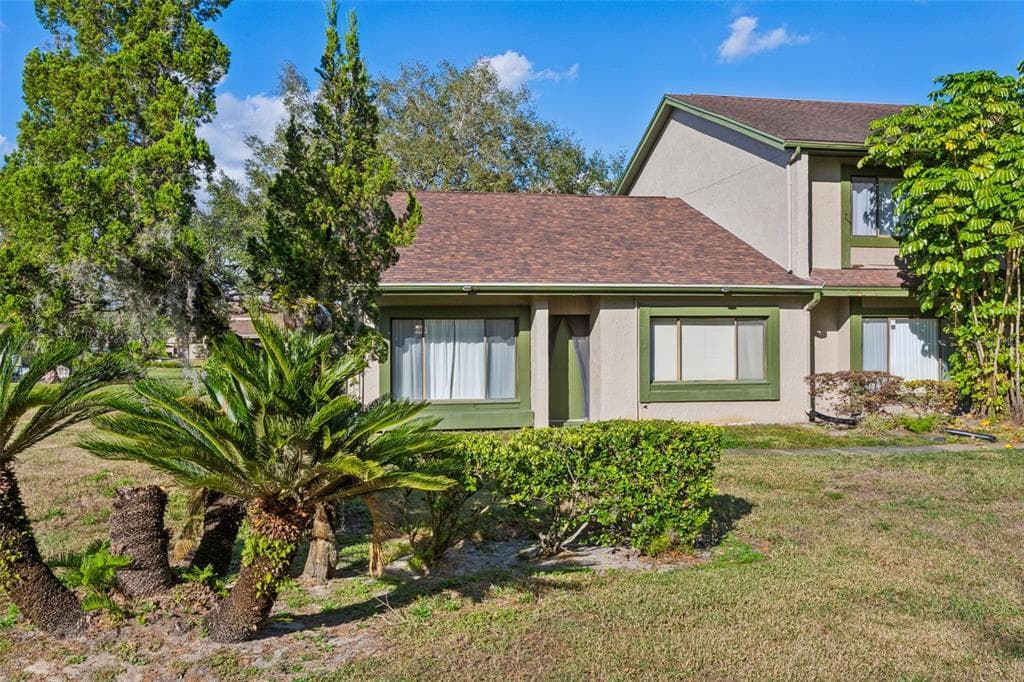 7901 SUGARCANE COURT TEMPLE TERRACE, FL 33637