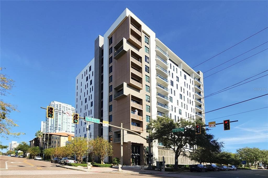 199 DALI BOULEVARD UNIT 1101 ST PETERSBURG, FL 33701