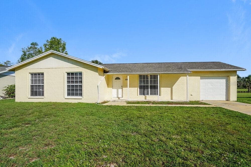 1085 RIDGEWAY DRIVE NORTH FORT MYERS, FL 33903