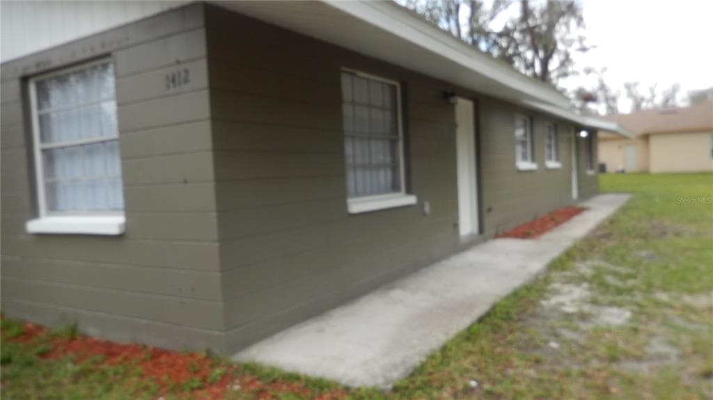 1412 E RENFRO STREET UNIT A PLANT CITY, FL 33563