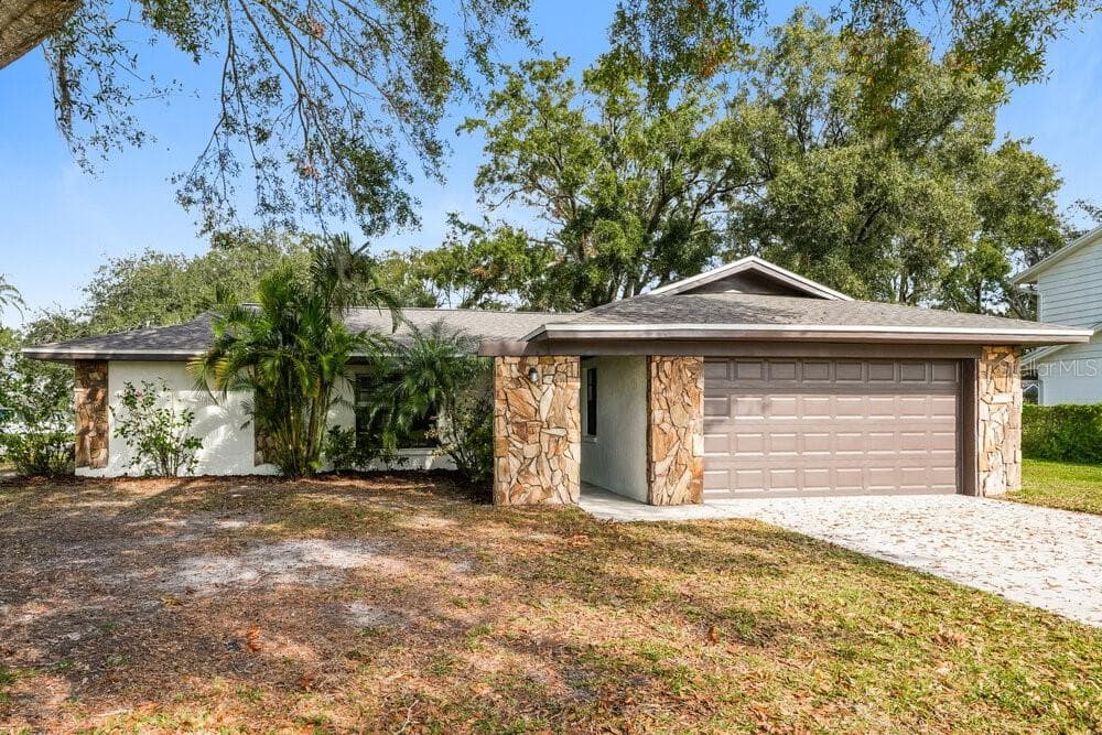 22853 FERN COURT LAND O LAKES, FL 34639
