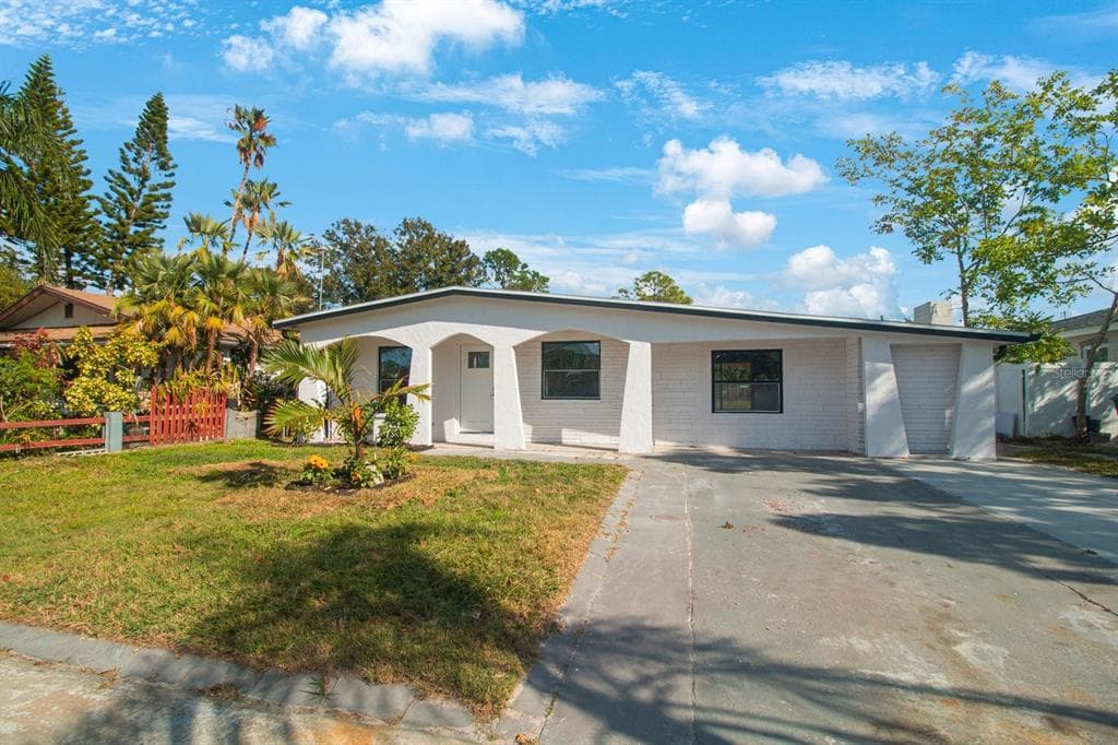 6318 S RENELLIE COURT TAMPA, FL 33616