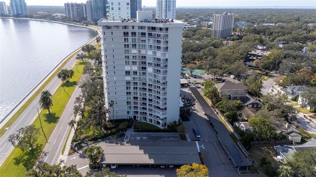 2611 BAYSHORE BOULEVARD UNIT 506 TAMPA, FL 33629