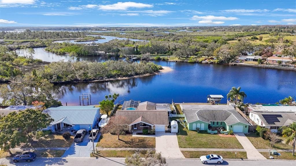 1069 RUSHMORE DRIVE HOLIDAY, FL 34690