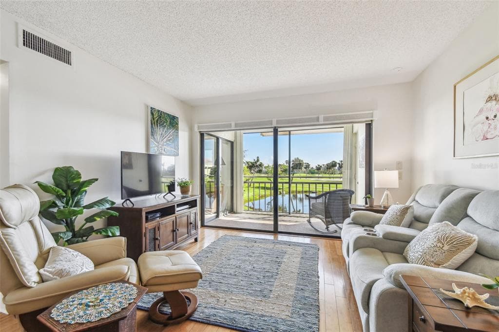 6180 SUN BOULEVARD UNIT 201 ST PETERSBURG, FL 33715