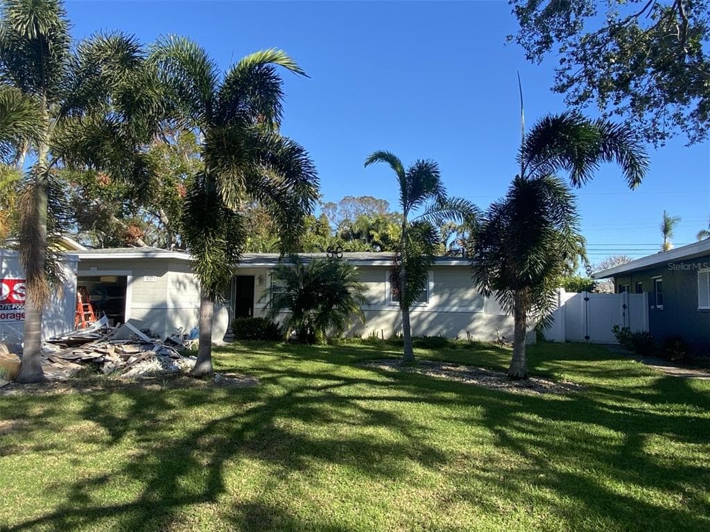 4227 HELENA STREET NE ST PETERSBURG, FL 33703