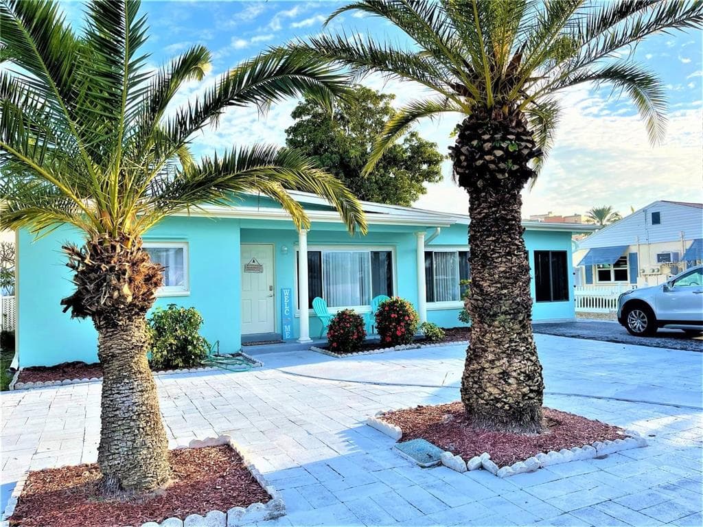 113 174TH AVENUE E REDINGTON SHORES, FL 33708