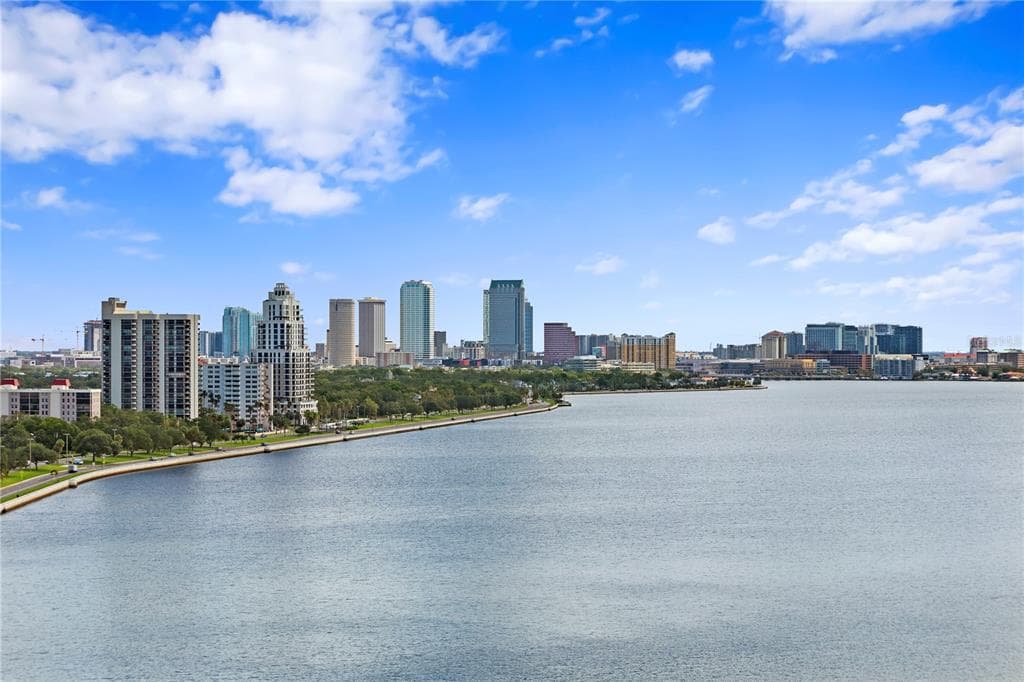 3301 BAYSHORE BOULEVARD UNIT 1908B TAMPA, FL 33629