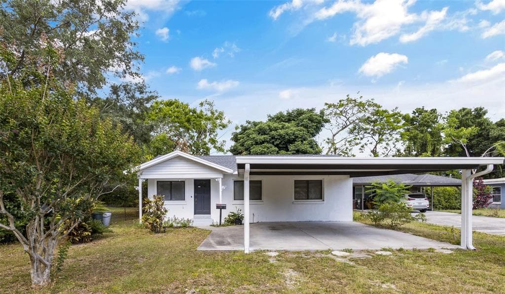 1623 CROCKER AVENUE ORLANDO, FL 32806