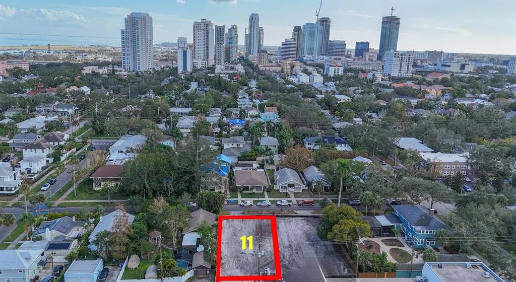 135 10TH AVENUE NE ST PETERSBURG, FL 33701
