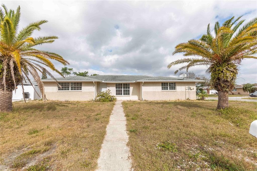 7923 KELPIE DRIVE PORT RICHEY, FL 34668