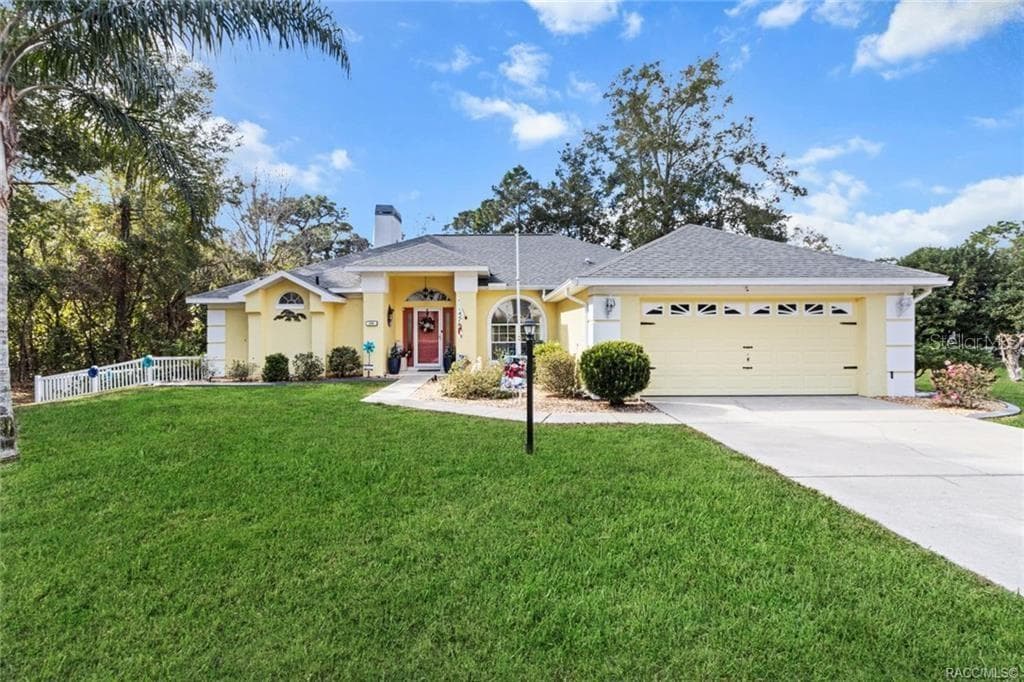 206 PINE STREET HOMOSASSA, FL 34446