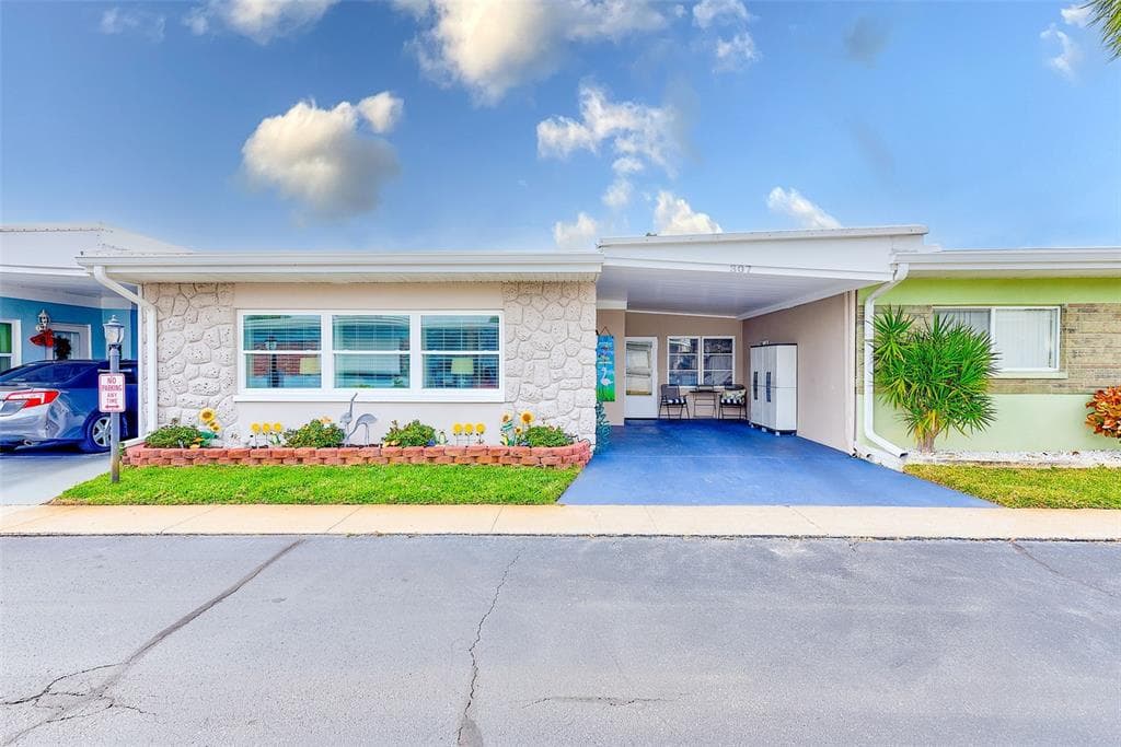250 ROSERY ROAD NW UNIT 307 LARGO, FL 33770