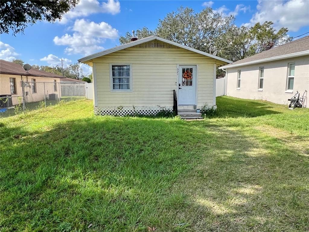 521 KANSAS AVENUE LAKELAND, FL 33815
