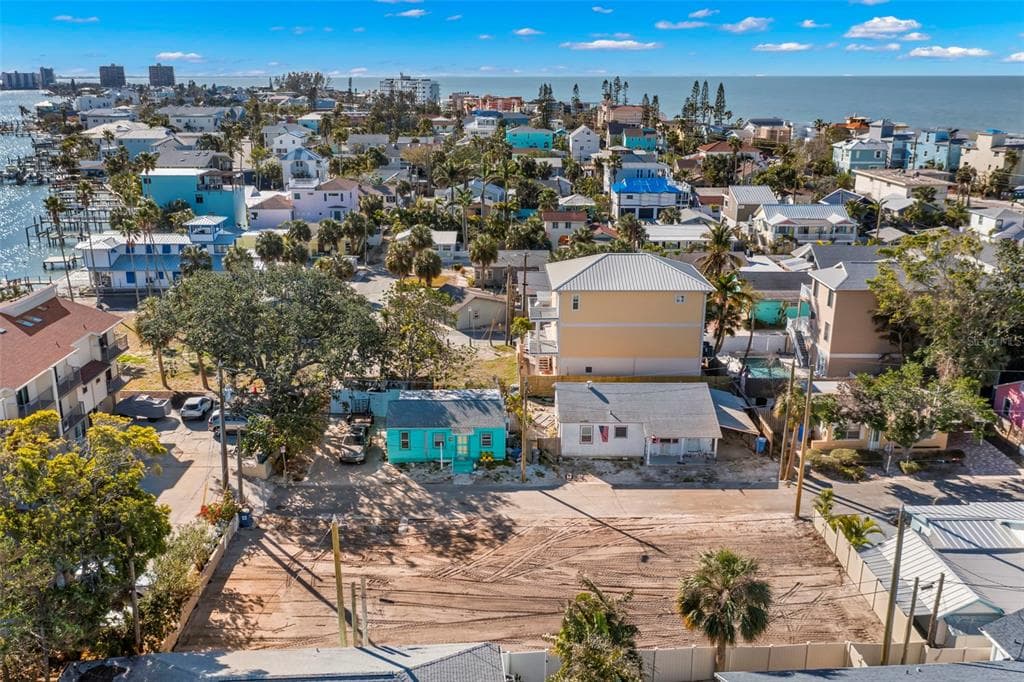 140 92ND AVENUE TREASURE ISLAND, FL 33706