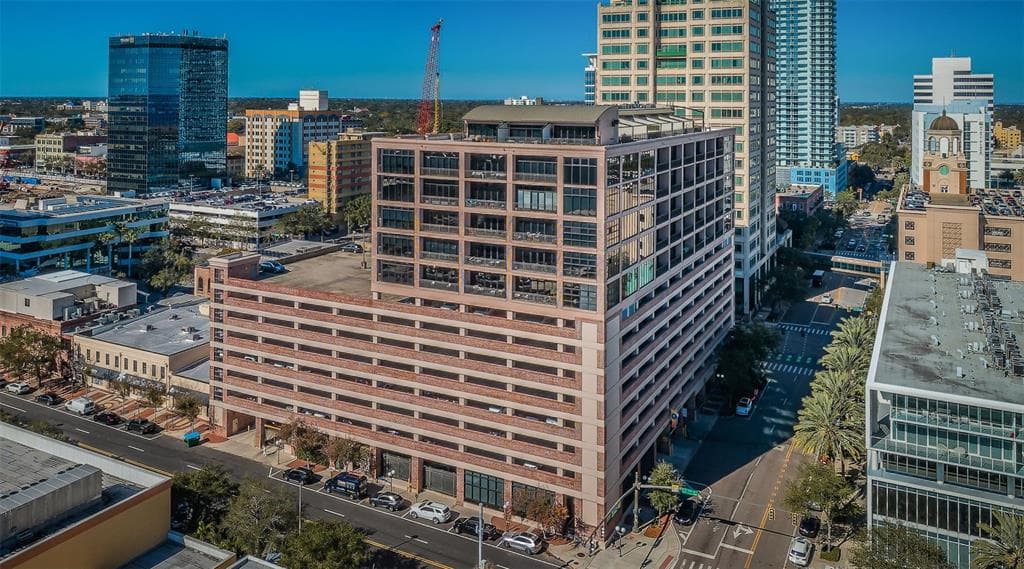 175 2ND STREET S UNIT P04 ST PETERSBURG, FL 33701
