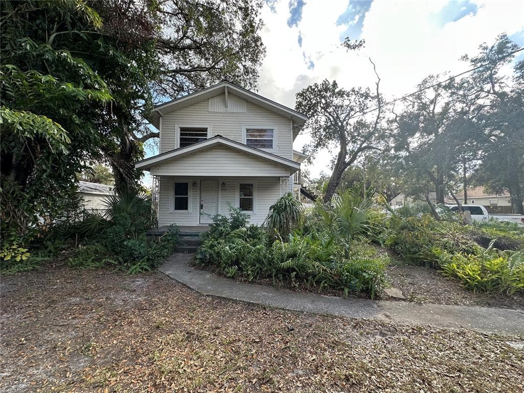 1213 E NEW ORLEANS AVENUE TAMPA, FL 33603