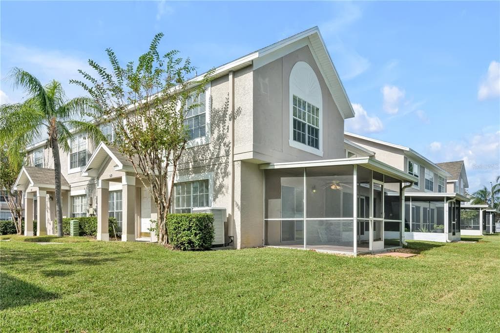 519 KENSINGTON LAKE CIRCLE BRANDON, FL 33511