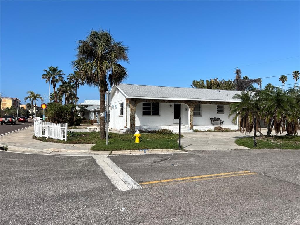 16201 GULF BOULEVARD REDINGTON BEACH, FL 33708