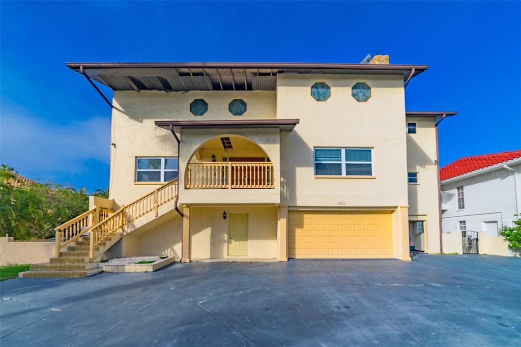 5521 WESTSHORE DRIVE