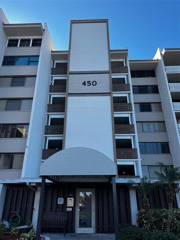 450 TREASURE ISLAND CAUSEWAY UNIT 601 TREASURE ISLAND, FL 33706