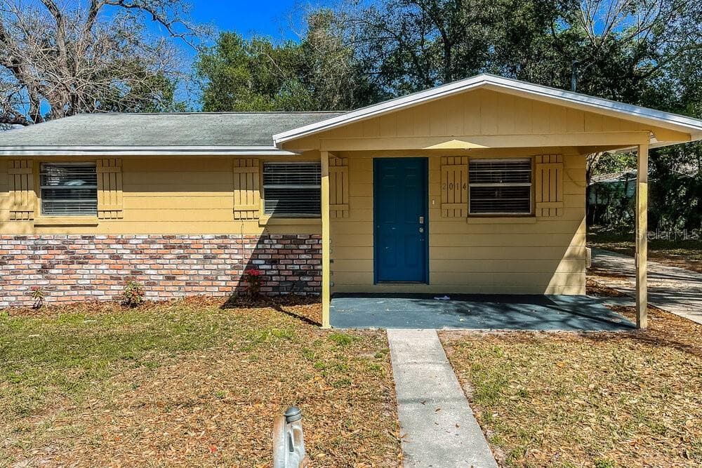 2014 E HUMPHREY STREET TAMPA, FL 33604