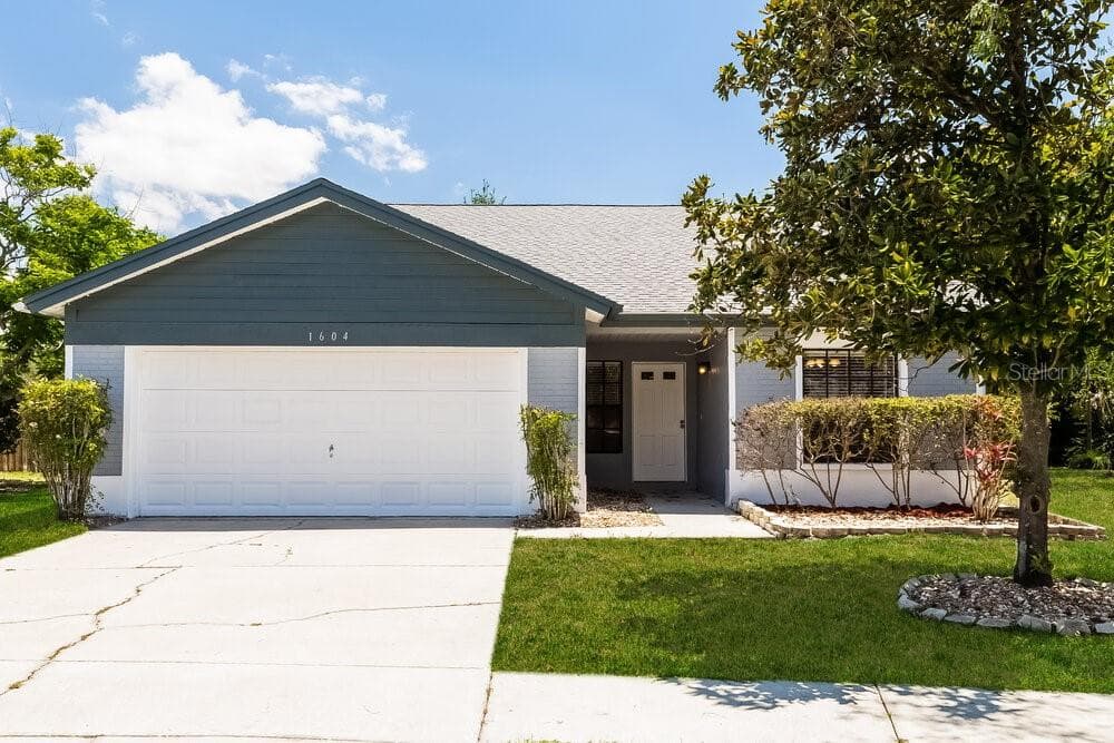 1604 SANDERLING COURT BRANDON, FL 33511
