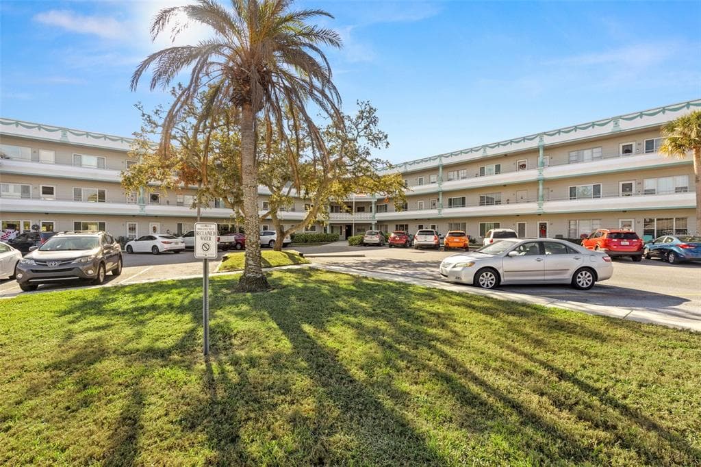 2371 ISRAELI DRIVE UNIT 69 CLEARWATER, FL 33763