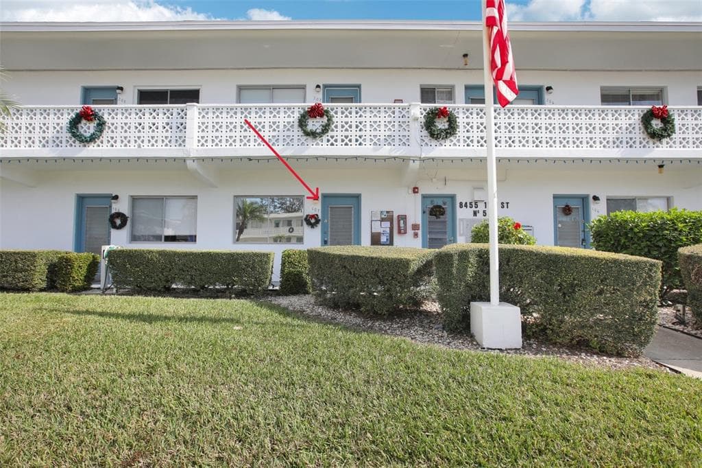 8455 112TH STREET UNIT 107 SEMINOLE, FL 33772
