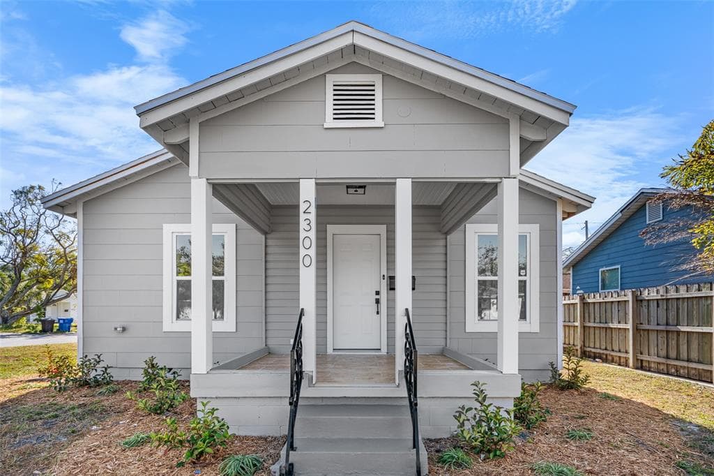 2300 30TH AVENUE N ST PETERSBURG, FL 33713