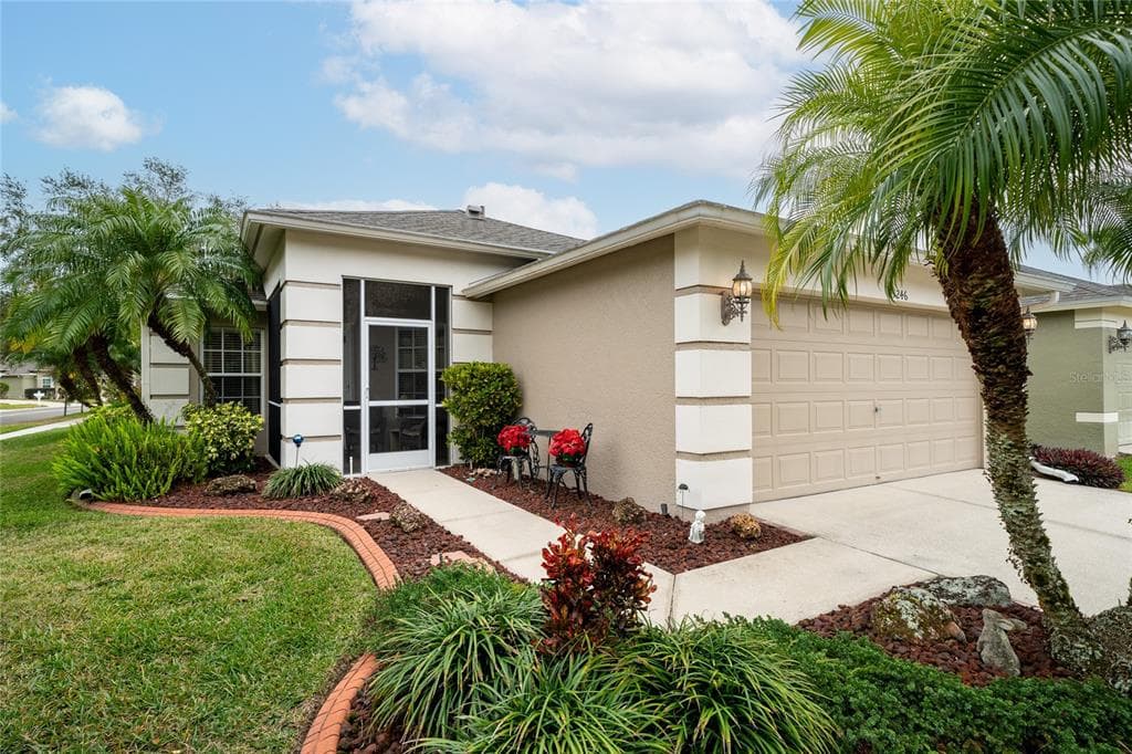 5246 GATO DEL SOL CIRCLE WESLEY CHAPEL, FL 33544