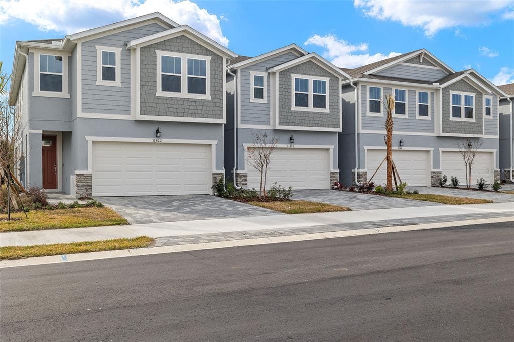 31502 WOODLAND RACE LOOP WESLEY CHAPEL, FL 33545
