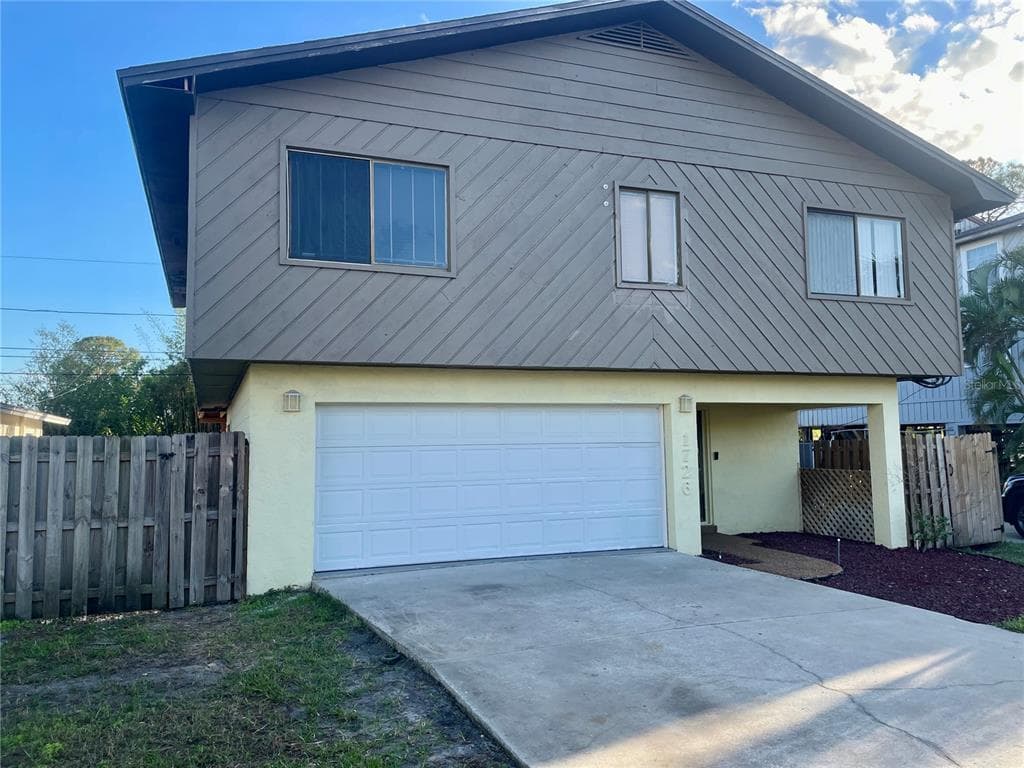 1726 NEVADA AVENUE NE ST PETERSBURG, FL 33703