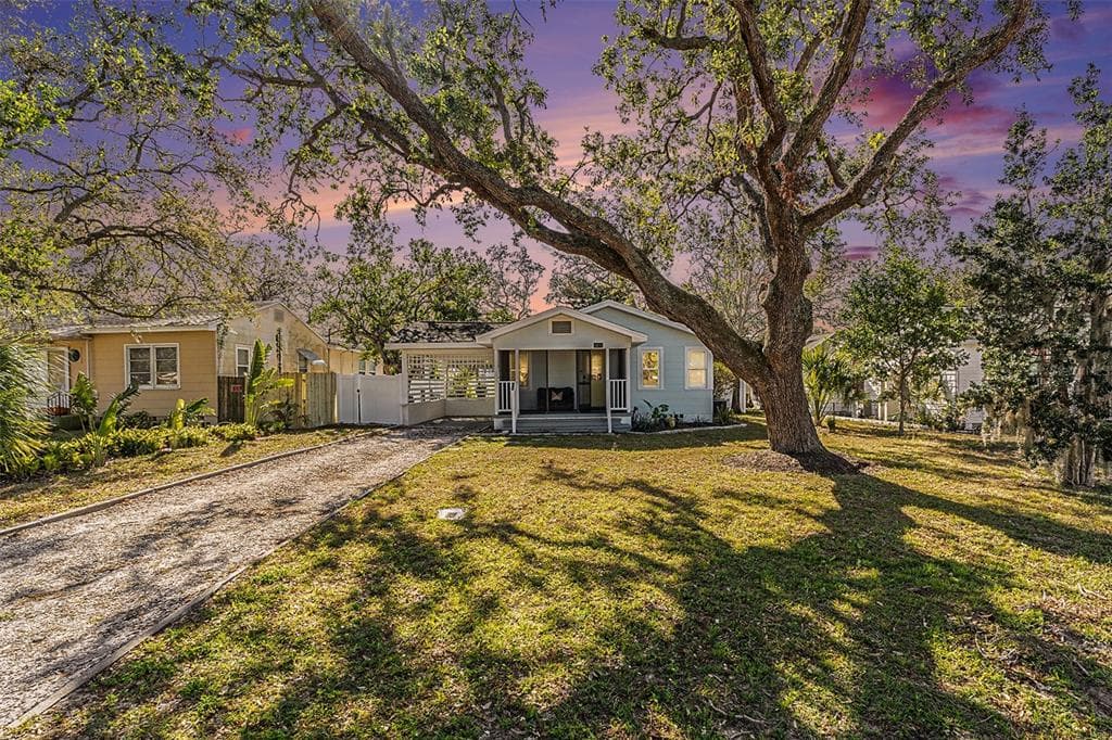 1433 PINE ST CLEARWATER, FL 33756