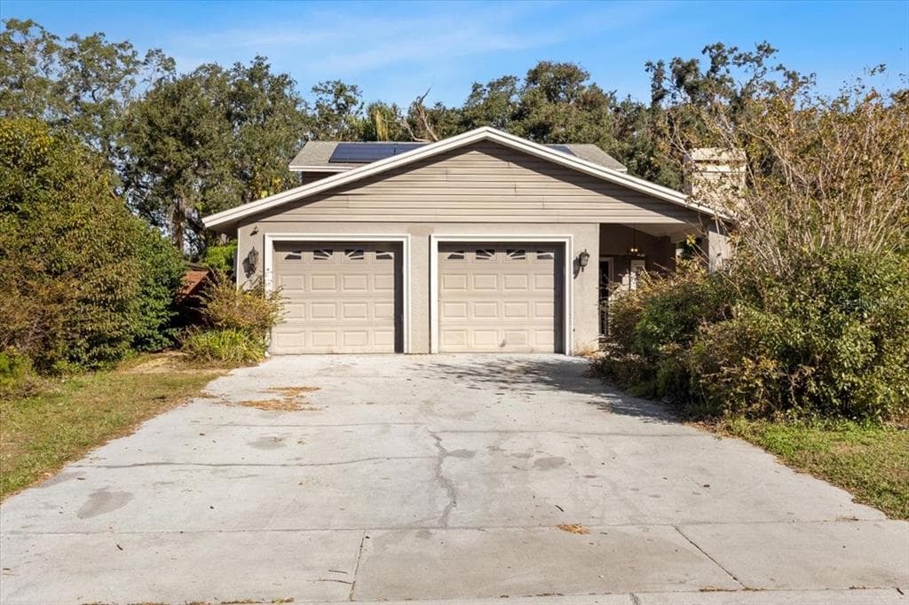 6006 SOARING AVENUE