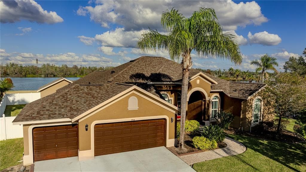 5516 WINDING BROOK LANE VALRICO, FL 33596