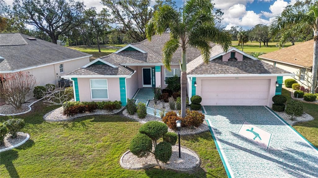 324 CALOOSA PALMS COURT SUN CITY CENTER, FL 33573