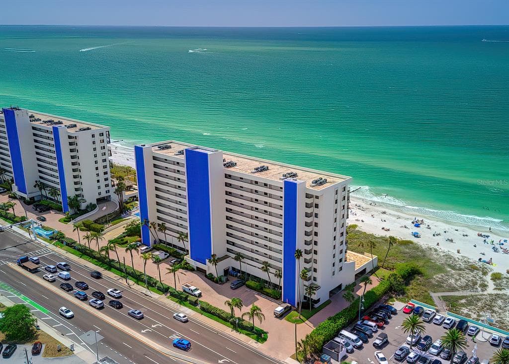 15000 GULF BOULEVARD UNIT 1106 MADEIRA BEACH, FL 33708