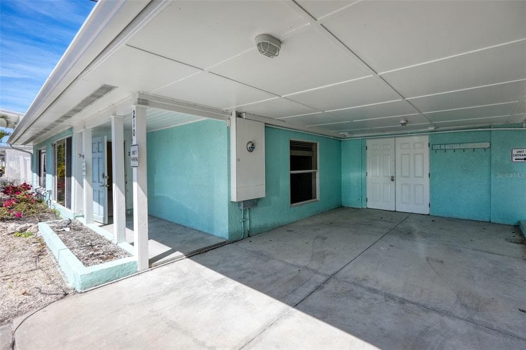 210 HAVERKOS COURT