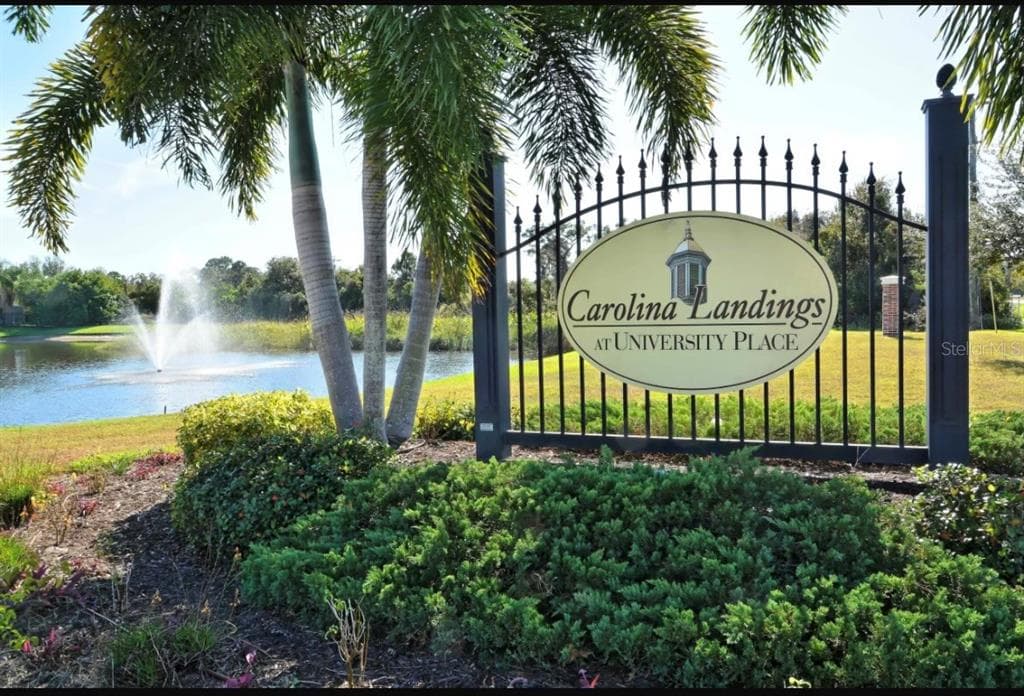 7755 PLANTATION CIRCLE UNIVERSITY PARK, FL 34201