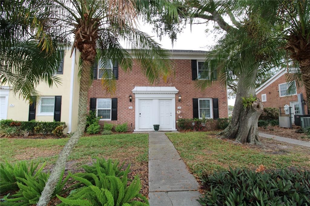 13748 ORANGE SUNSET DRIVE TAMPA, FL 33618