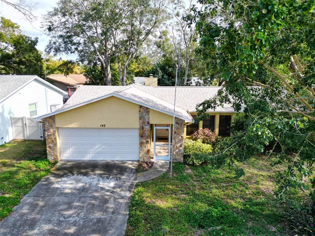 142 CHERRY LAUREL DRIVE PALM HARBOR, FL 34683