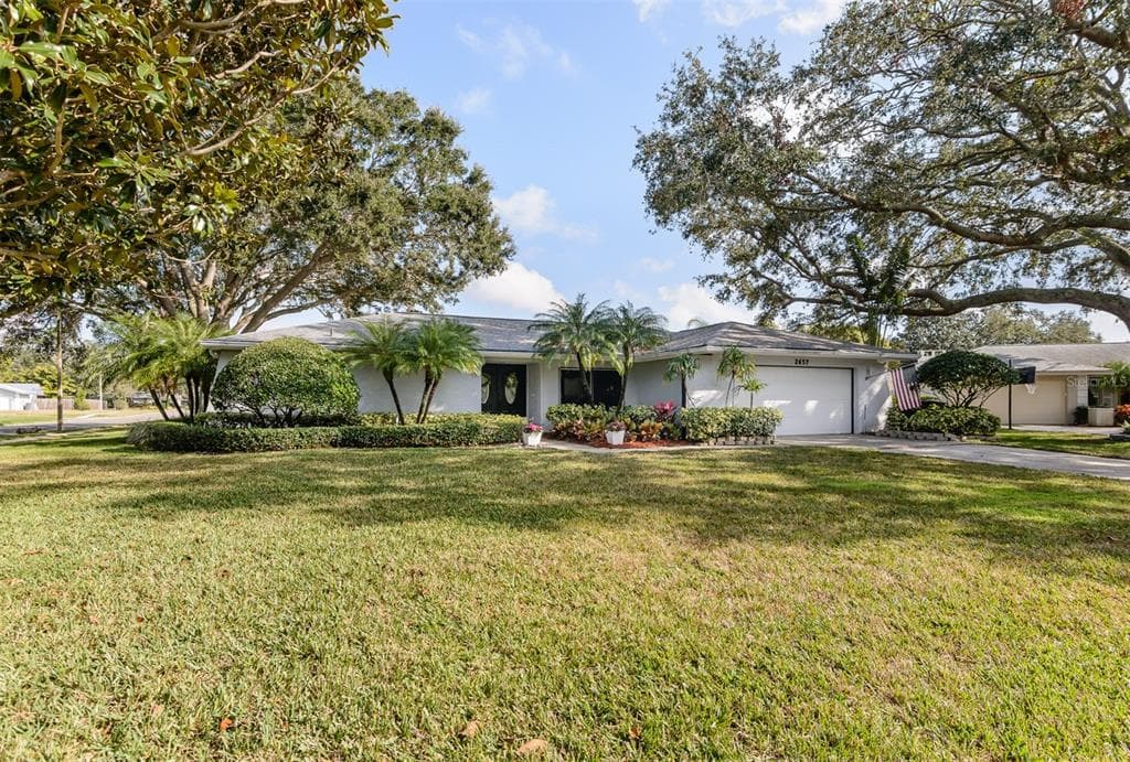 2657 WESTCHESTER DRIVE N CLEARWATER, FL 33761