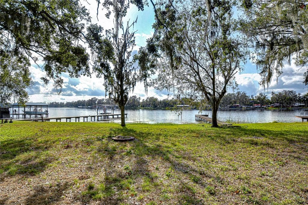 3207 LAKE PADGETT DRIVE LAND O LAKES, FL 34639