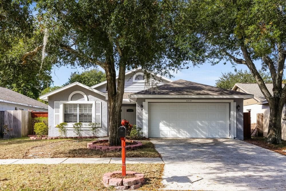 6015 CRICKETHOLLOW DRIVE RIVERVIEW, FL 33578